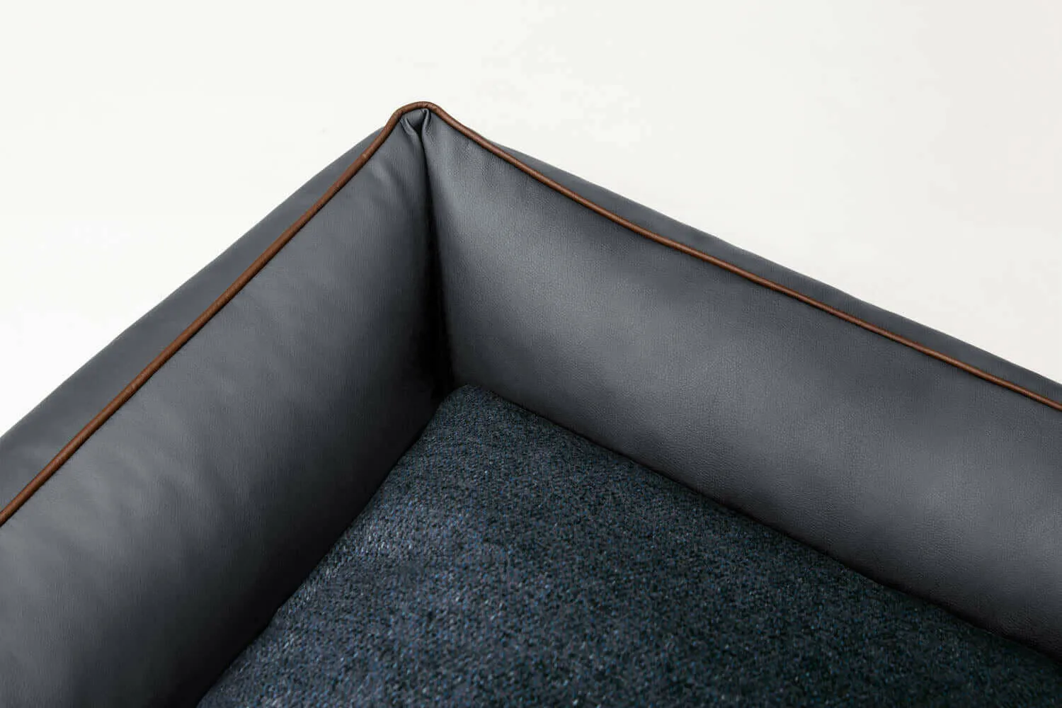 Balto Sofa Dog Bed