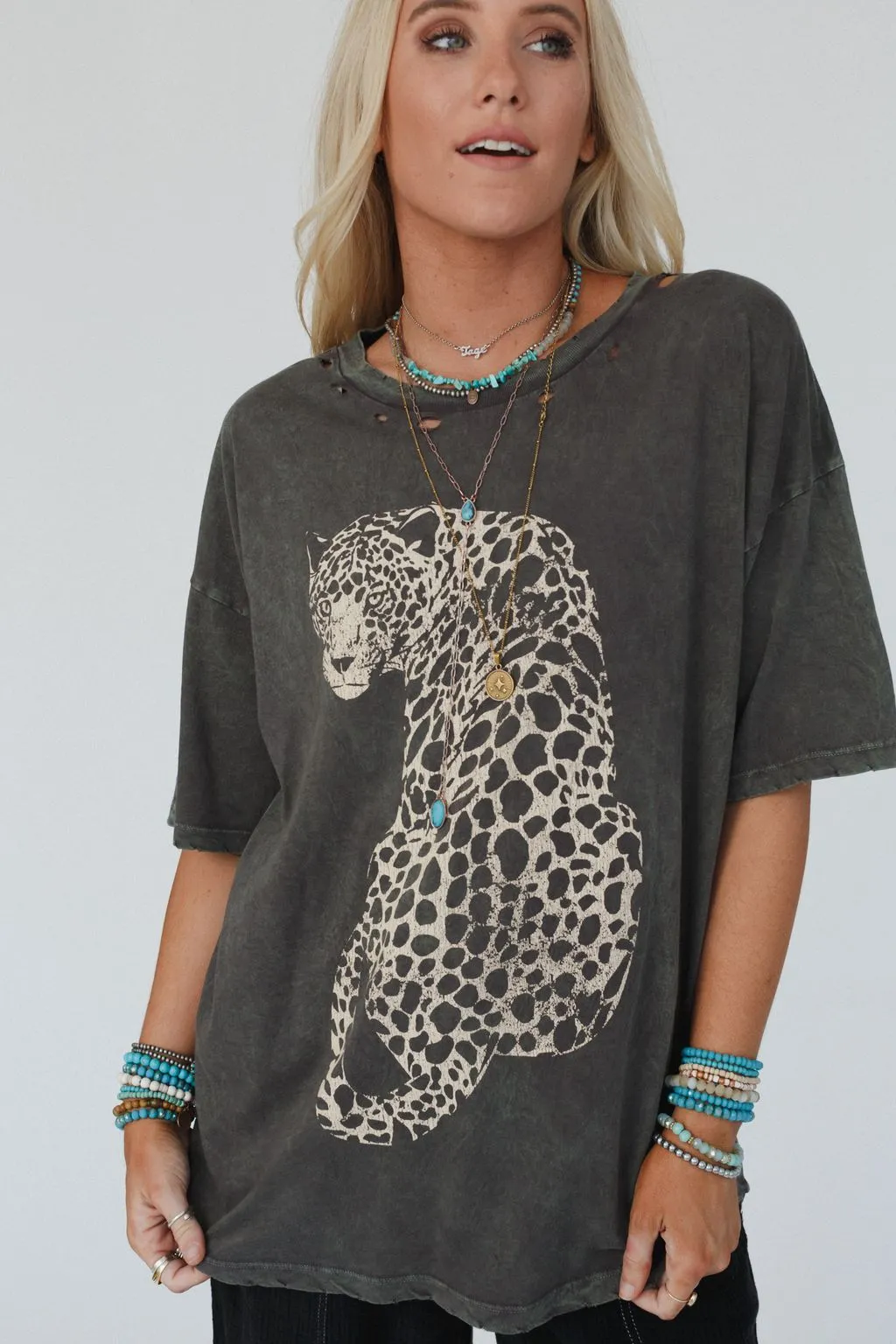 Cheetah Graphic Tee - Iron