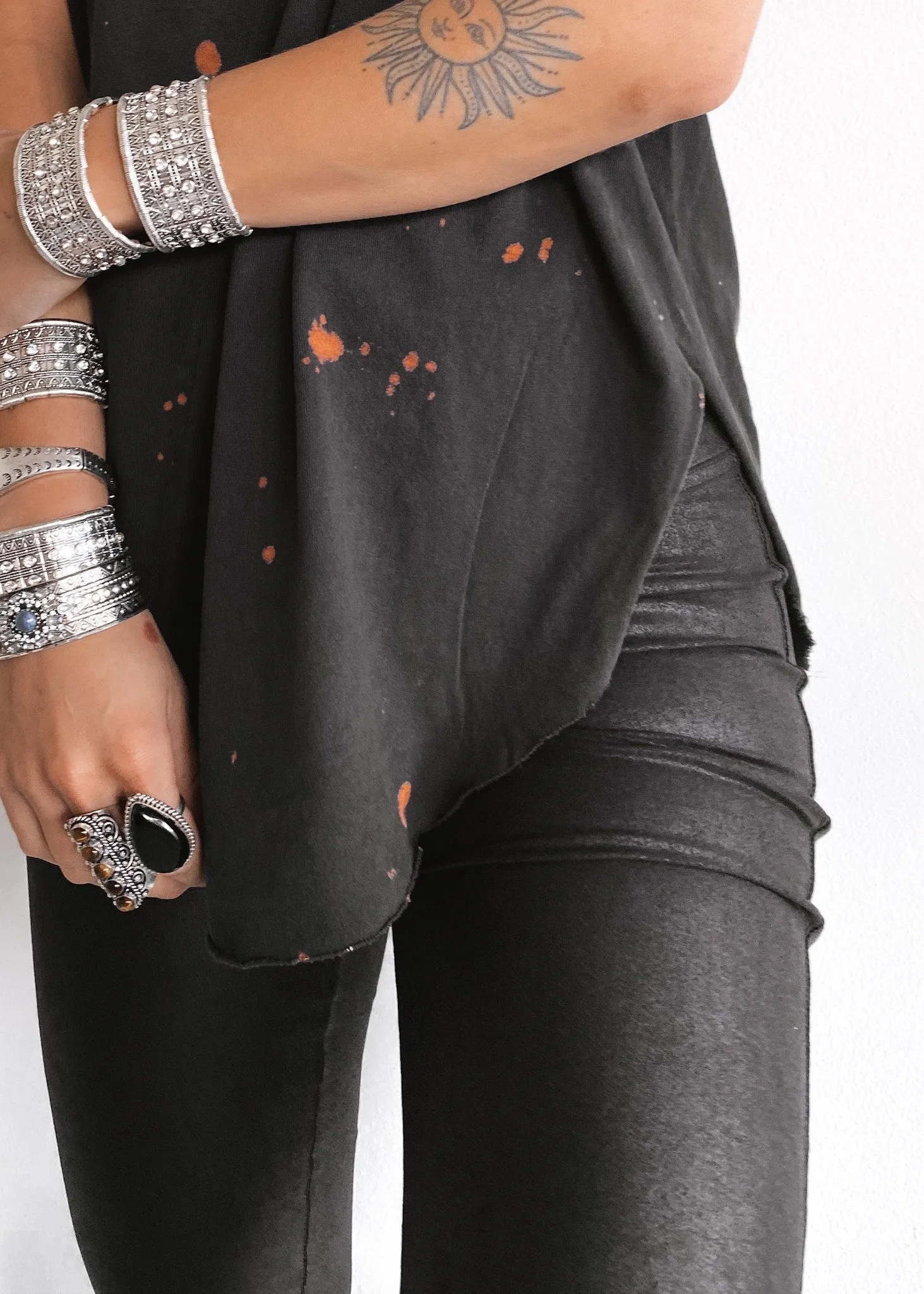COFFEE CULTURE BLEACHED OUT SIDE SLIT TEE