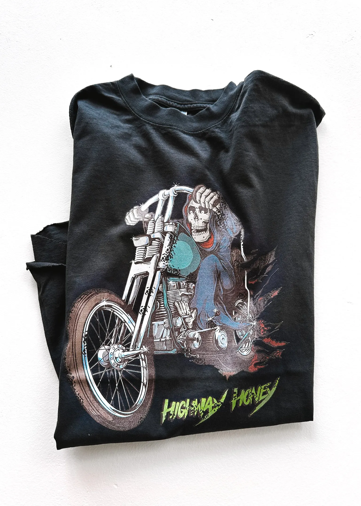 HIGHWAY HONEY SIDE SLIT TEE