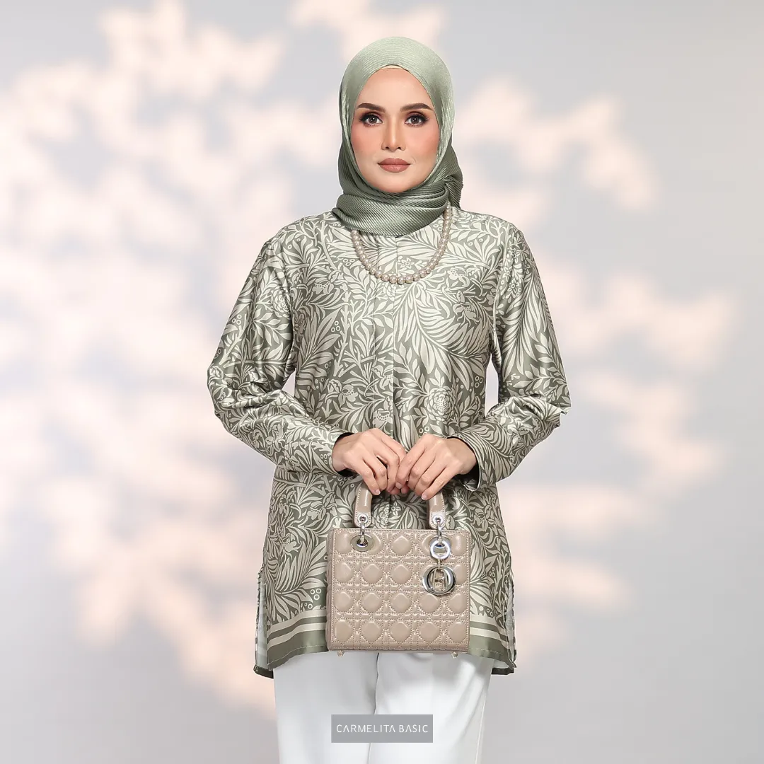 JESSICA BLOUSE - CLARA IN MOSS GREEN