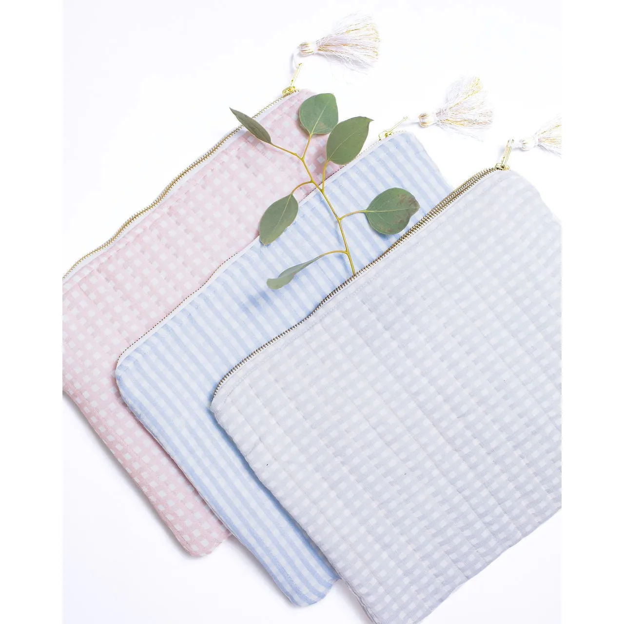 Monogrammed  Linen pouch | grey gingham