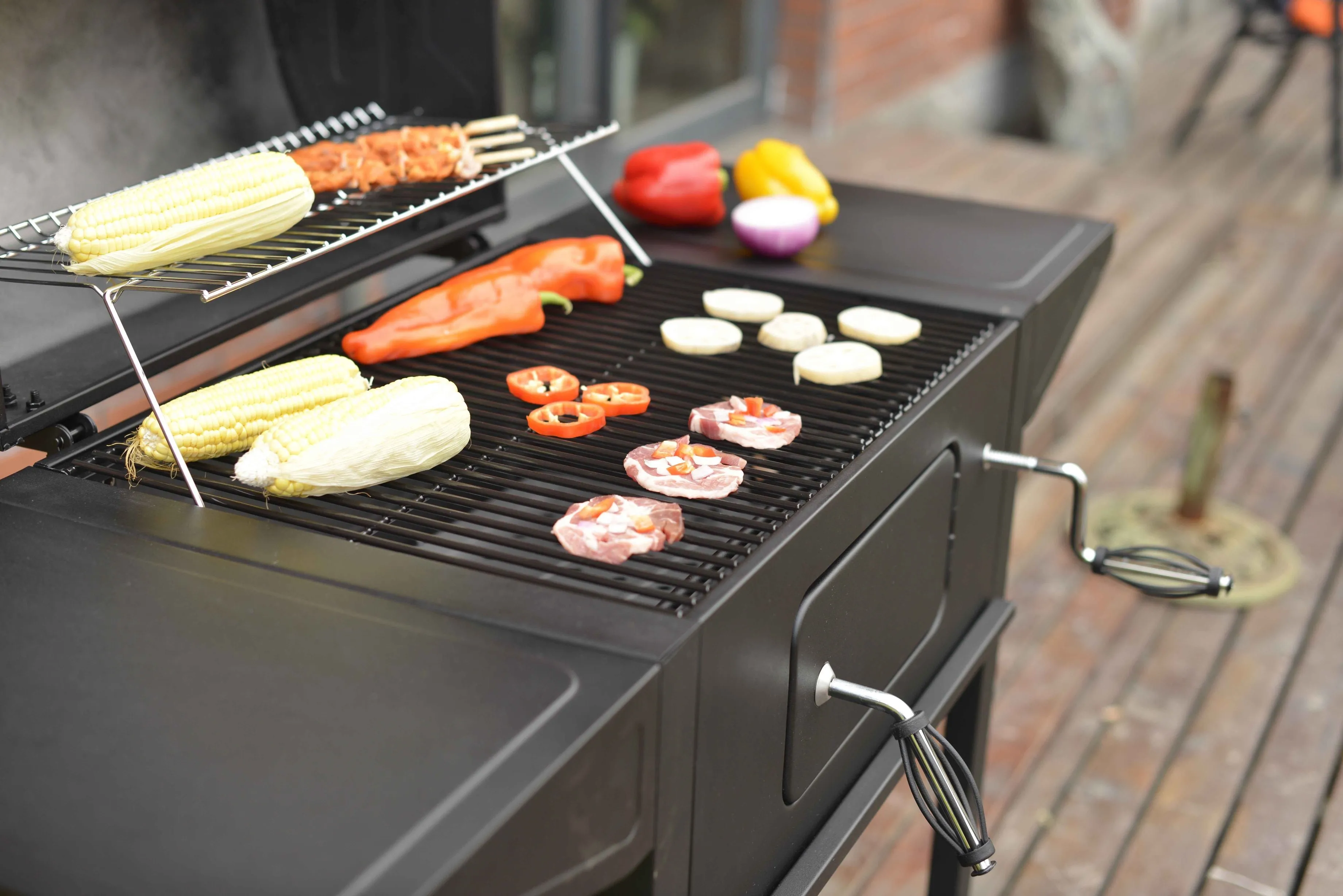 The Char-Broil CHARCOAL GRILL