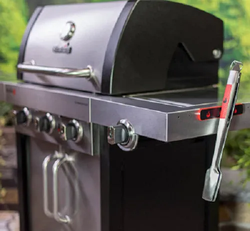 The Char-Broil® Comfort Grip Locking Tongs