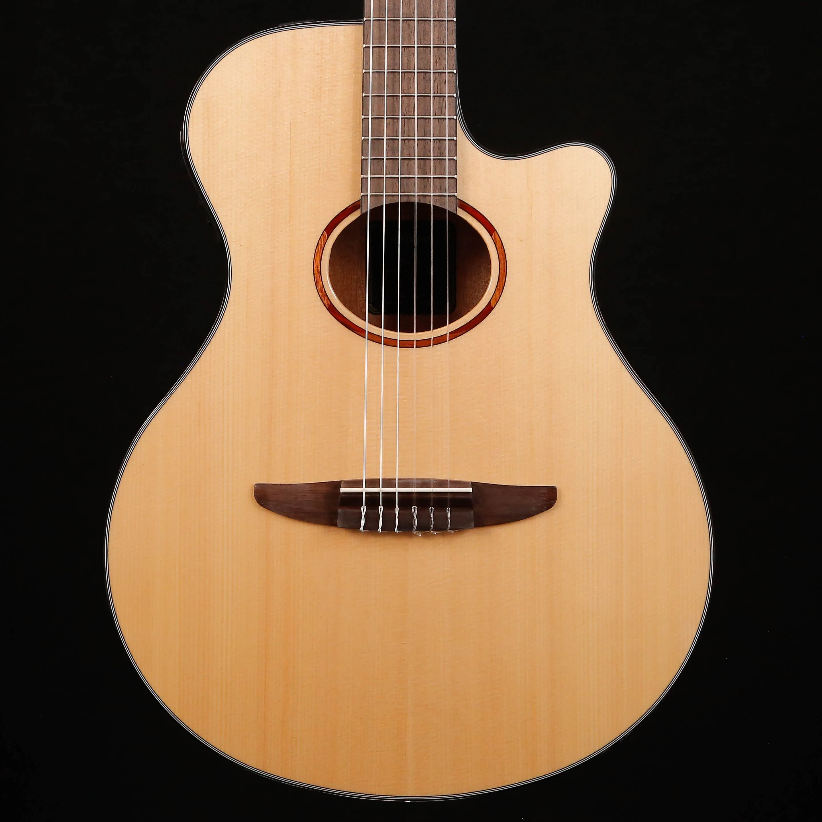 Yamaha NTX1 Nylon String Acous / Electric, Natural